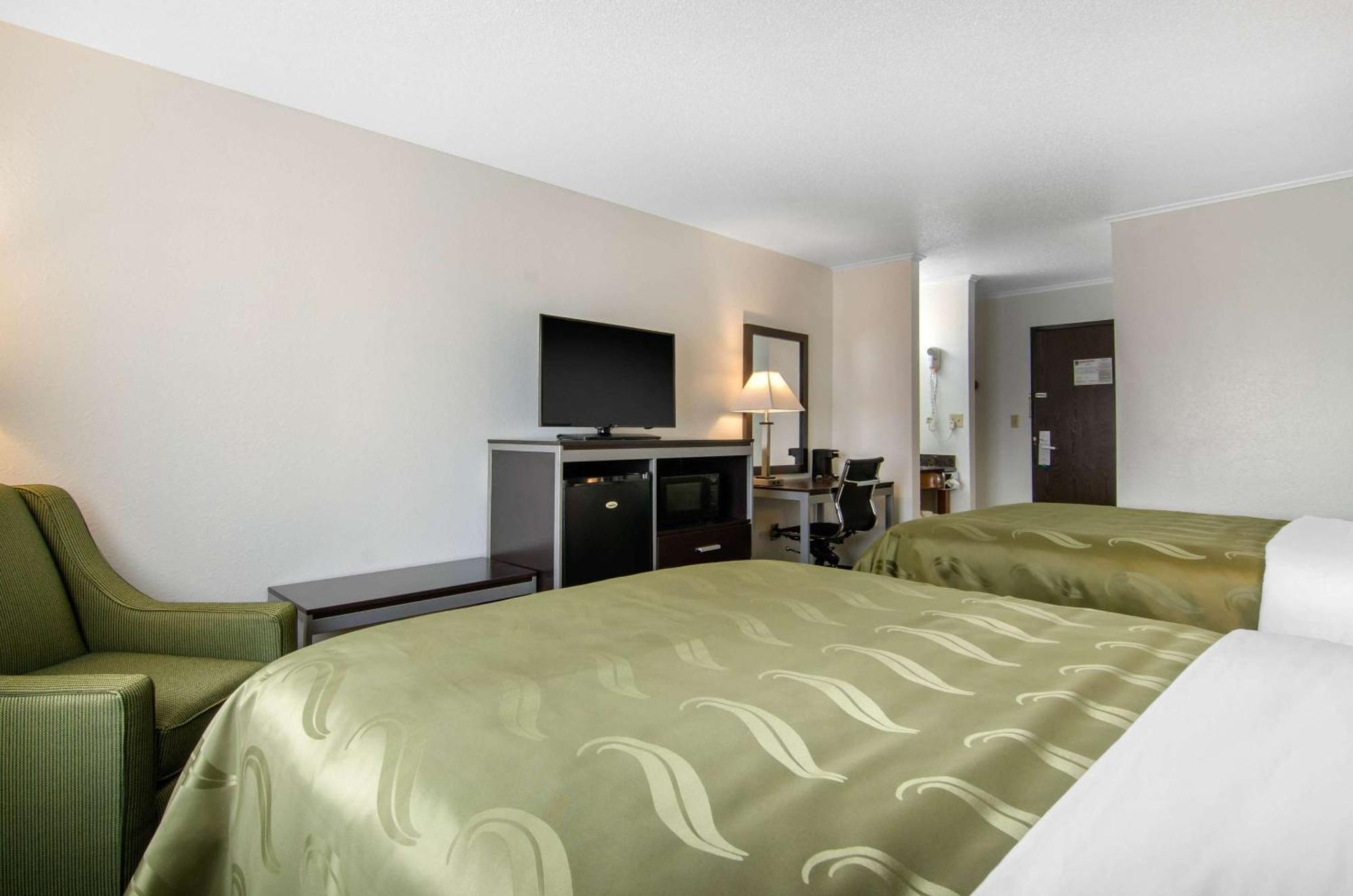Quality Inn Russell Kültér fotó