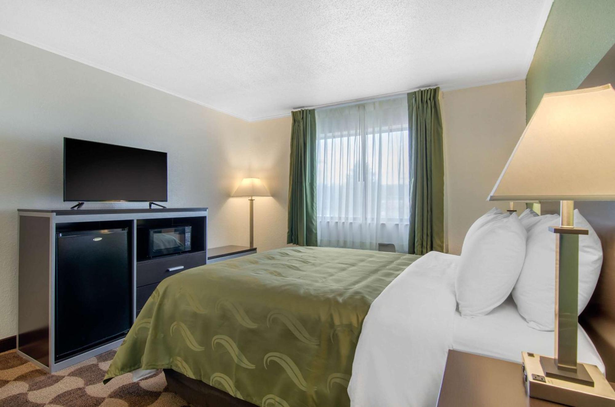 Quality Inn Russell Kültér fotó
