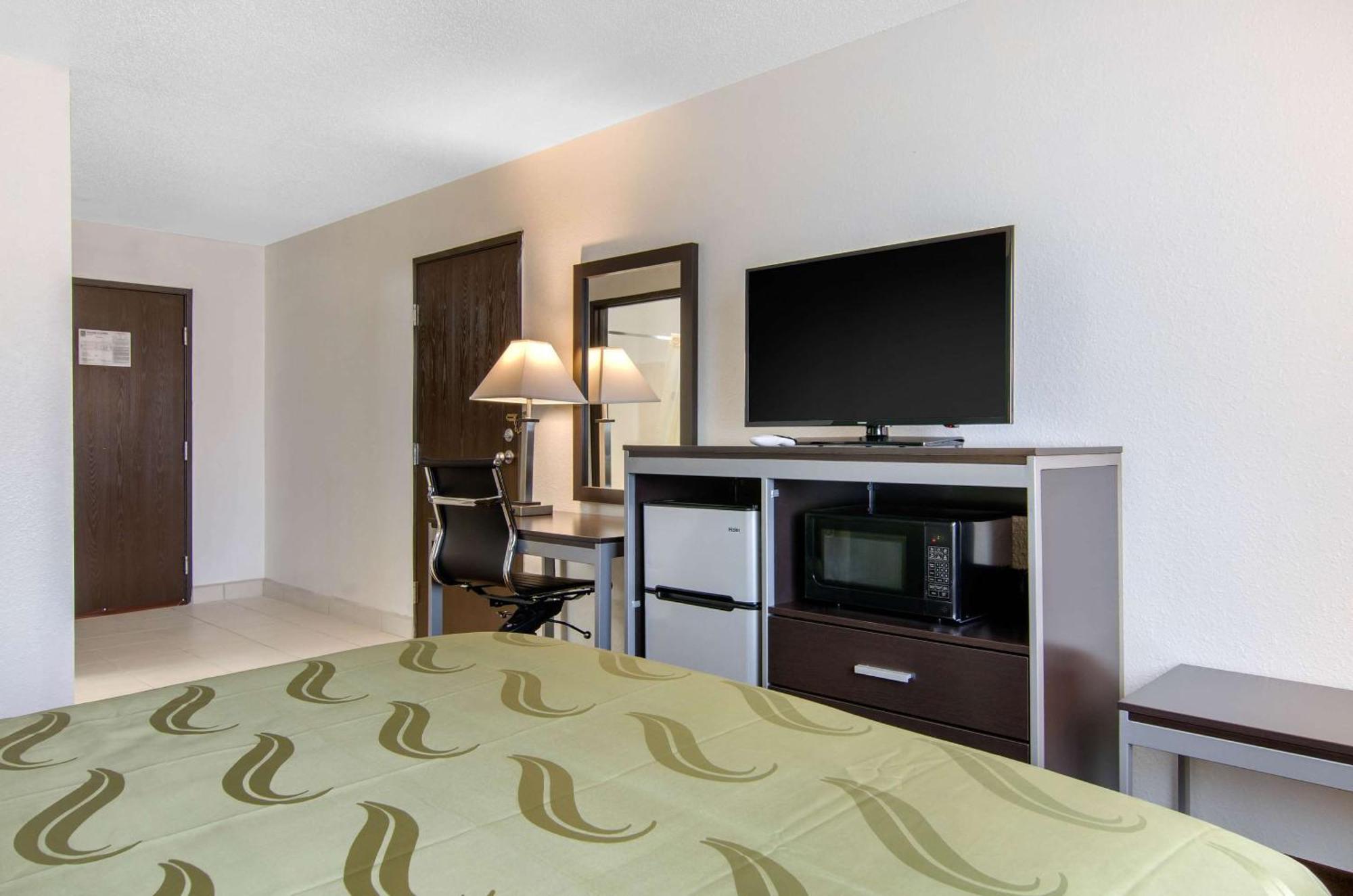 Quality Inn Russell Kültér fotó