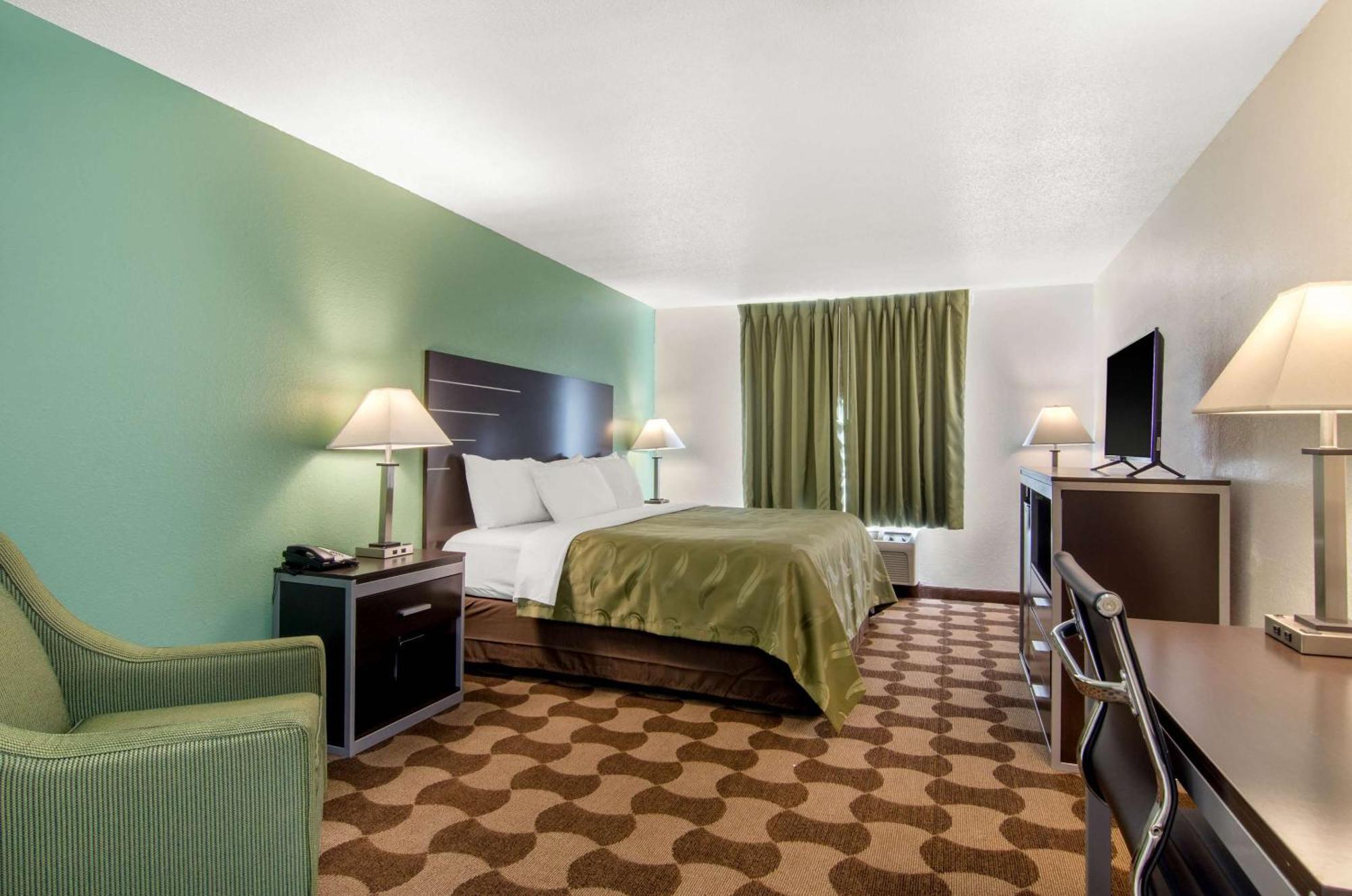 Quality Inn Russell Kültér fotó